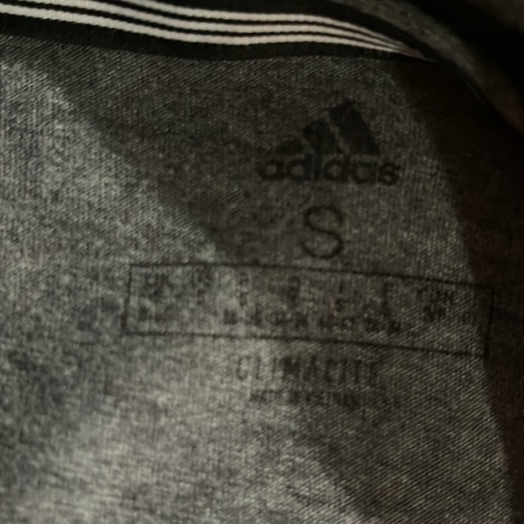 Adidas lightweight hooded top - Picture 3 of 3